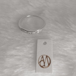 Anel Linha Ondulada Microzirconias Cristal