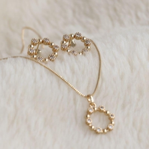 Conjunto Esfera Vazada Microzirconia e Lisa