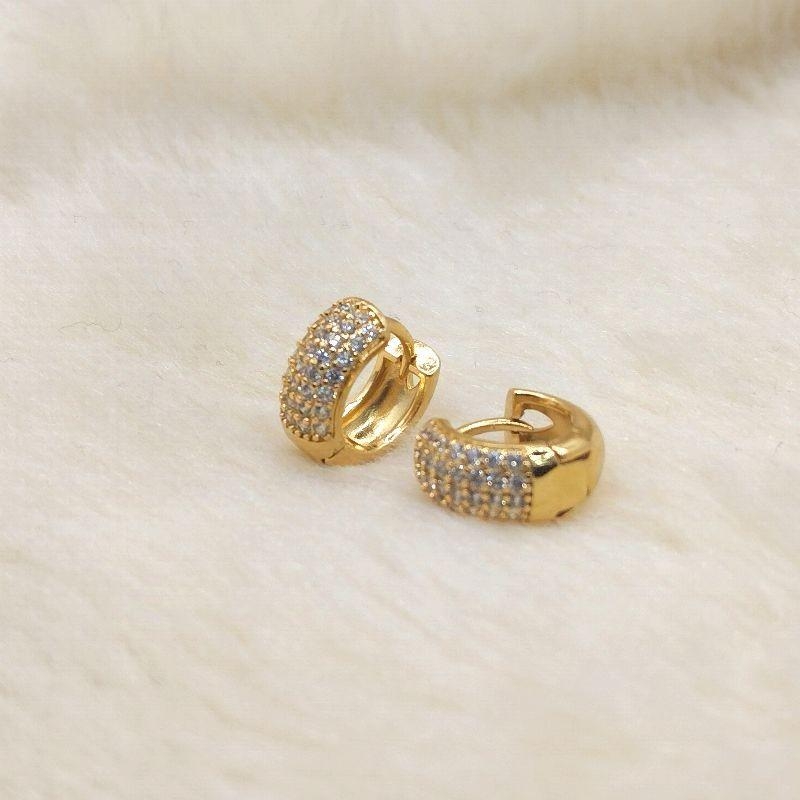 Brinco Argolinha Click Com 4 Fileiras Cravejado Cristal P