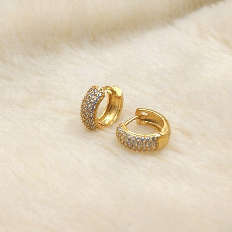 Brinco Argolinha Click  Cravejado Cristal