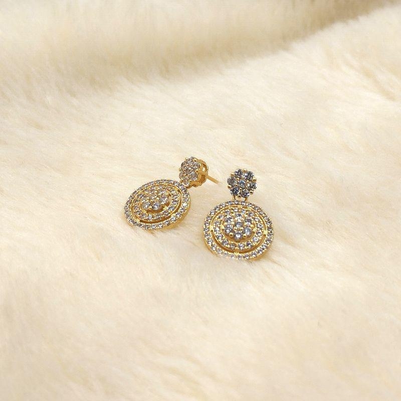 Brinco Redondo Cravejado