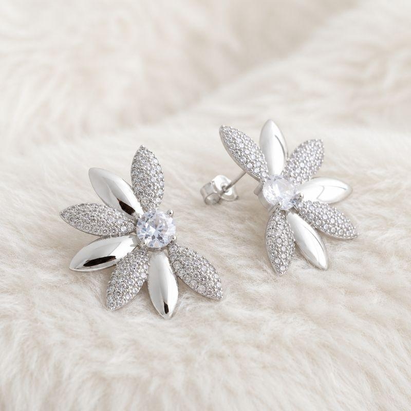 Brinco Flor Petala Lisa/Microzirconia
