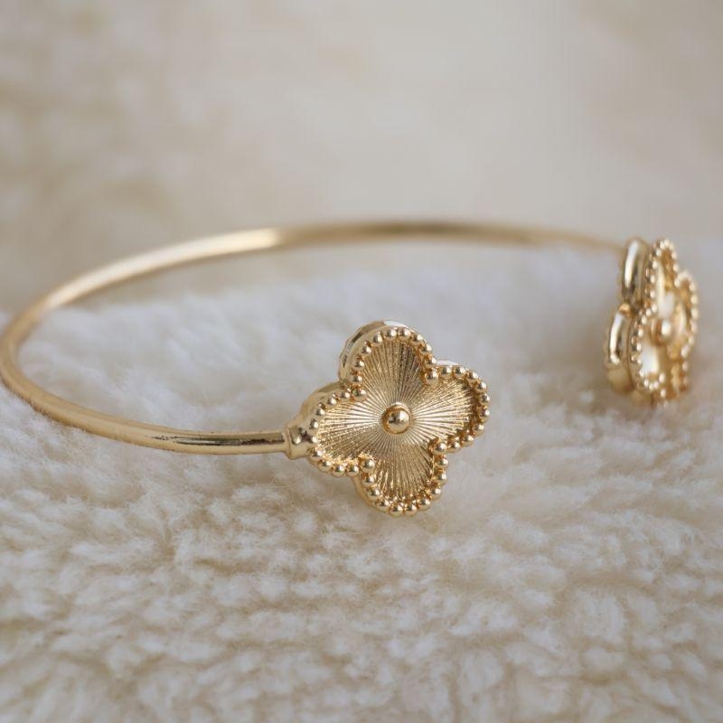Bracelete Aro Trevos Extremidade