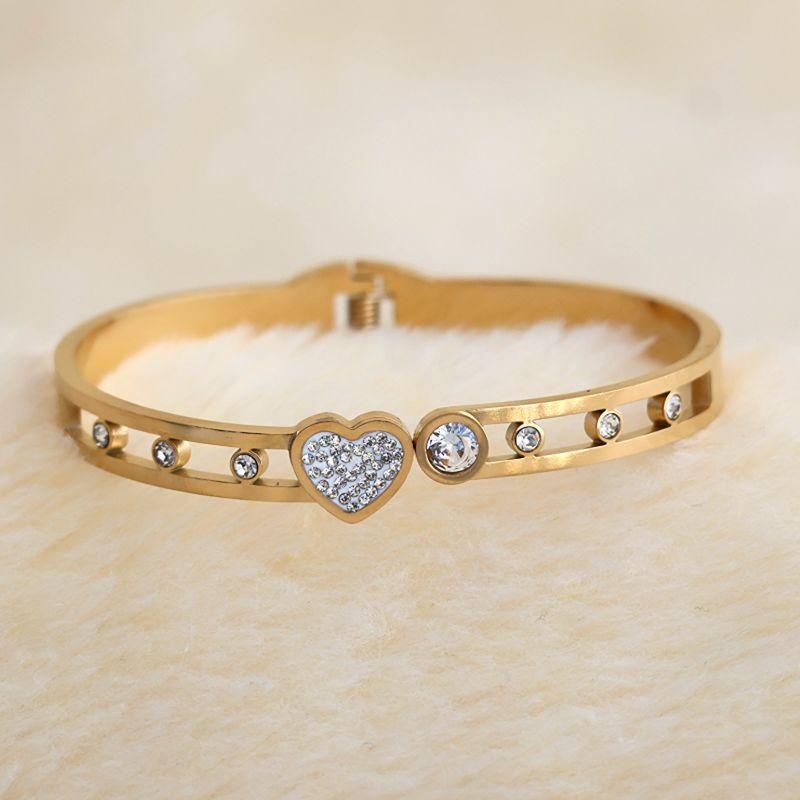 Bracelete Coração Tira Vazada com Zirconia