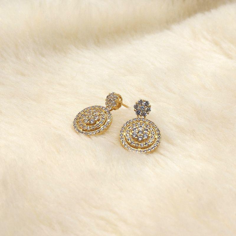 Brinco Redondo Cravejado